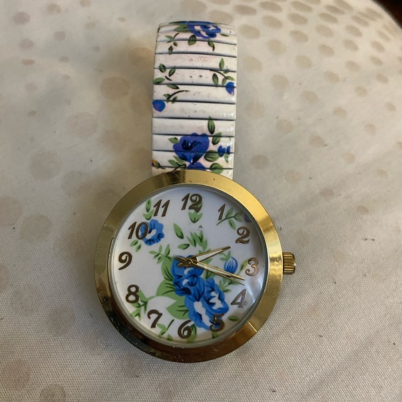 Accessories - Floral watch